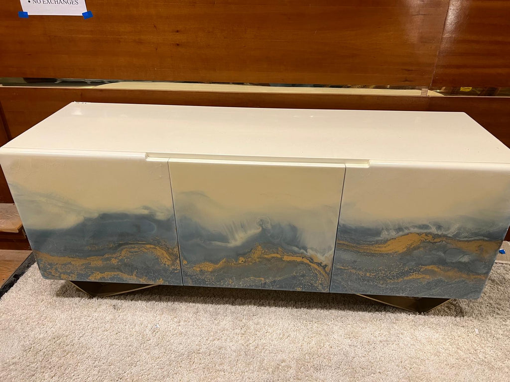 Contemporary Buffet