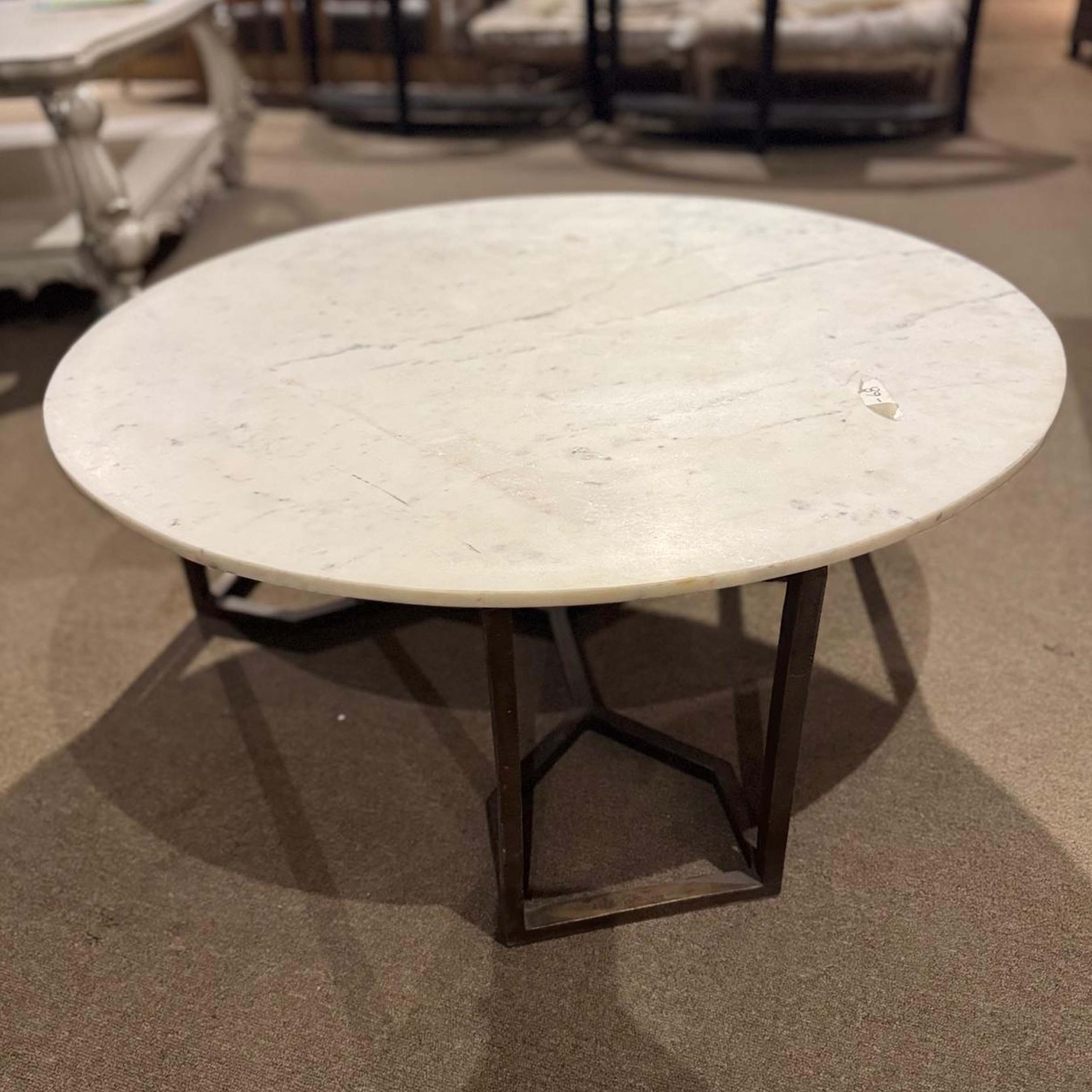 Round Coffee table