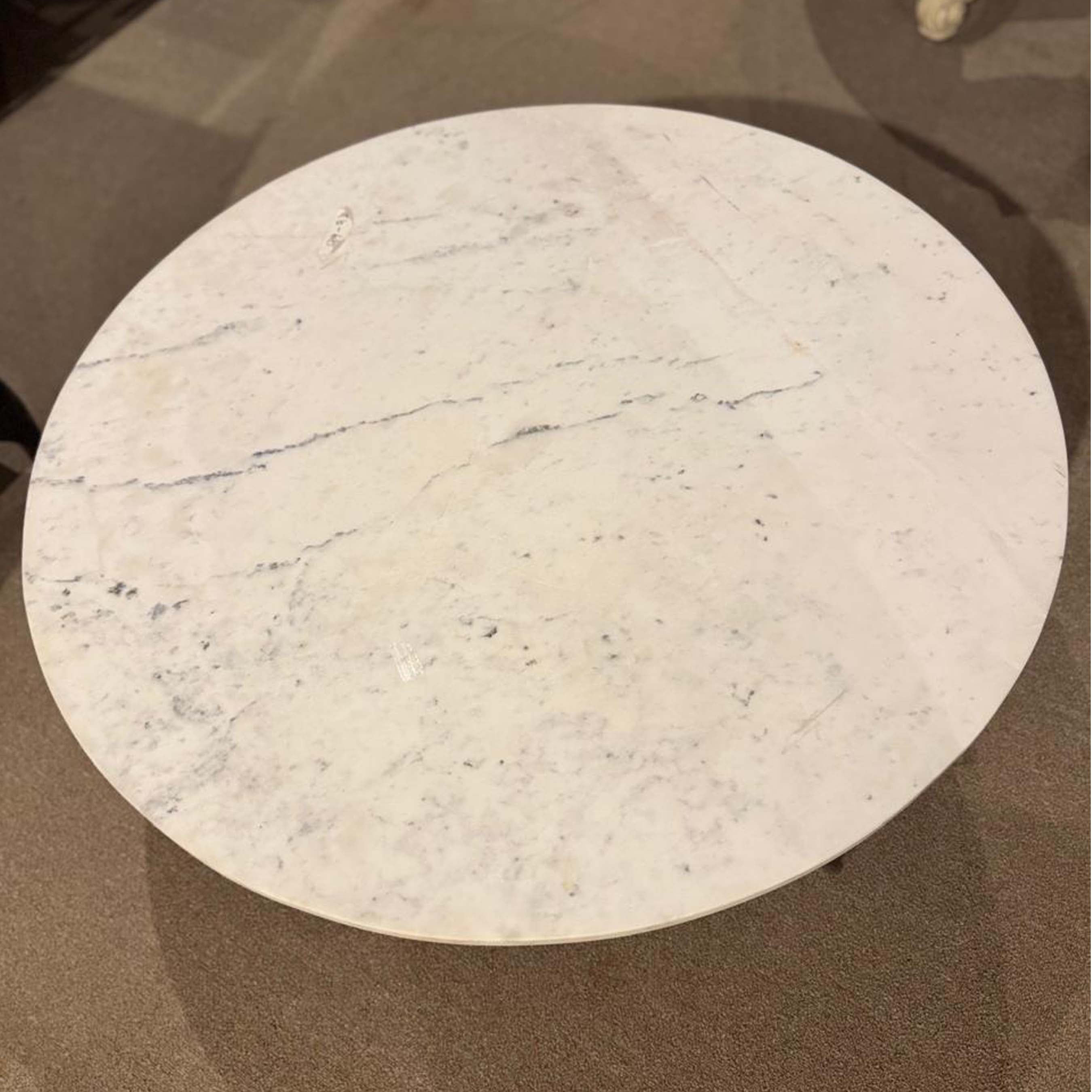 Round Coffee table