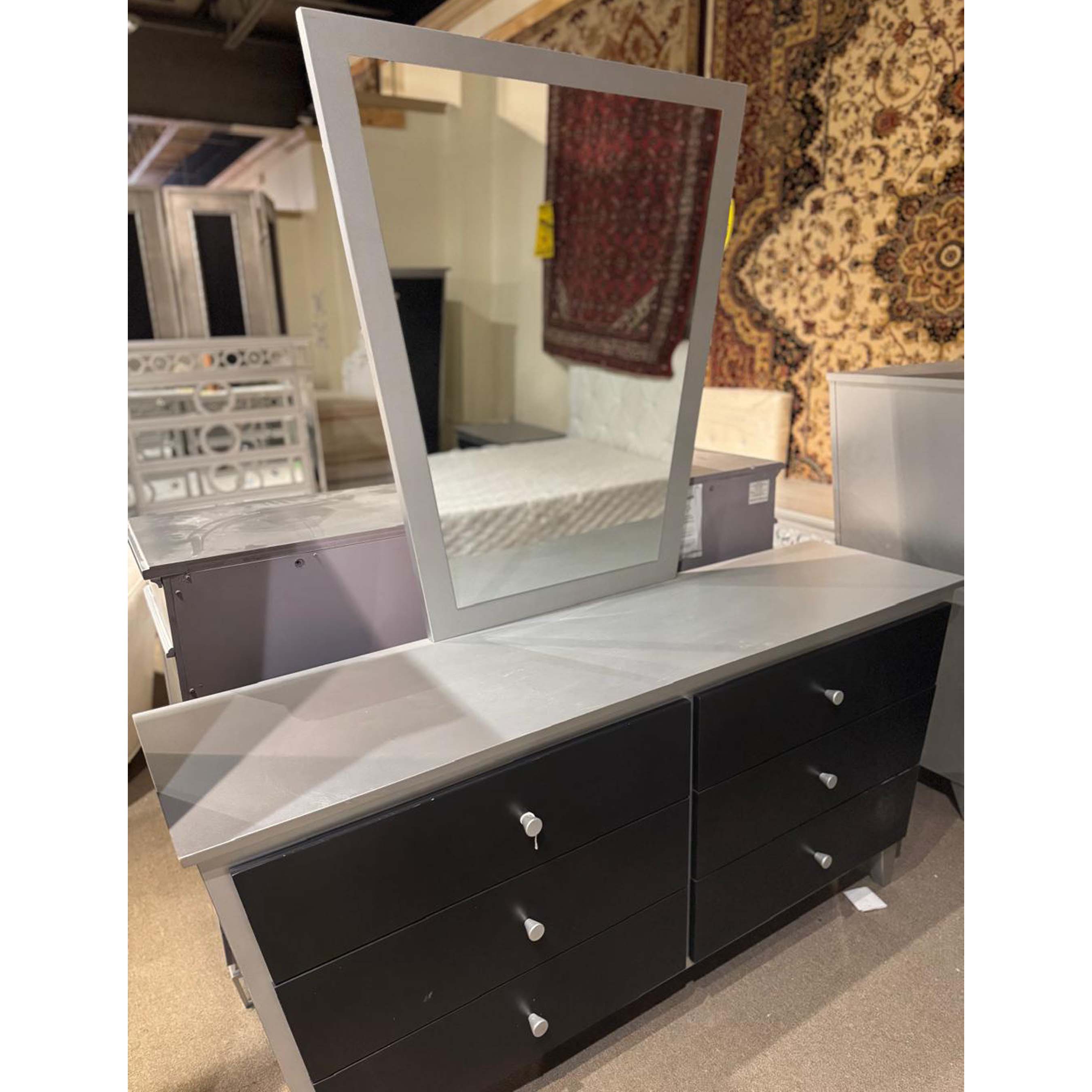 Silver/Black Vanity