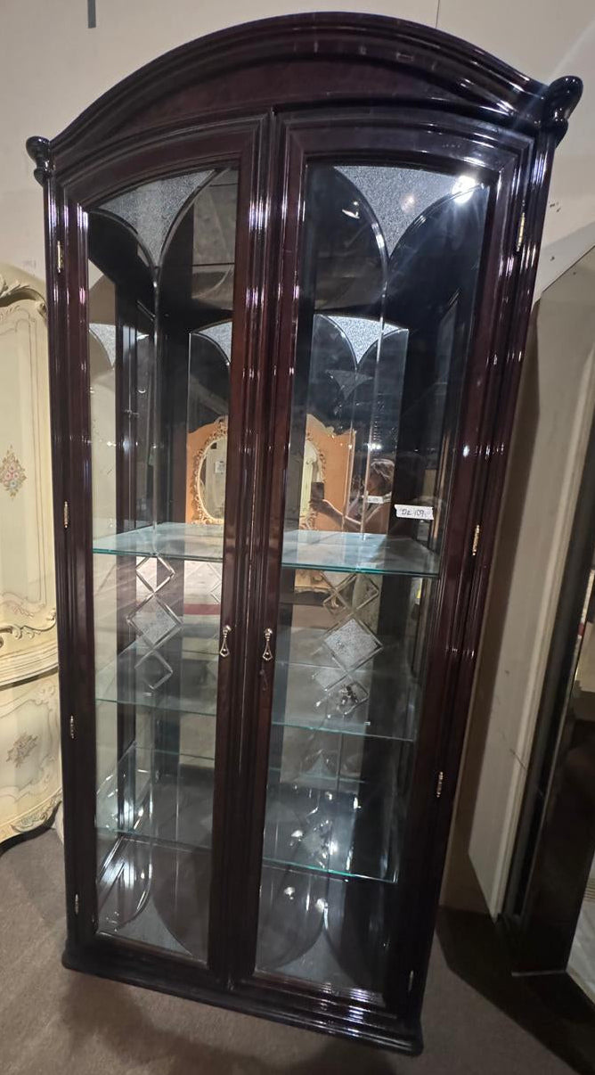 Curio Mahogany
